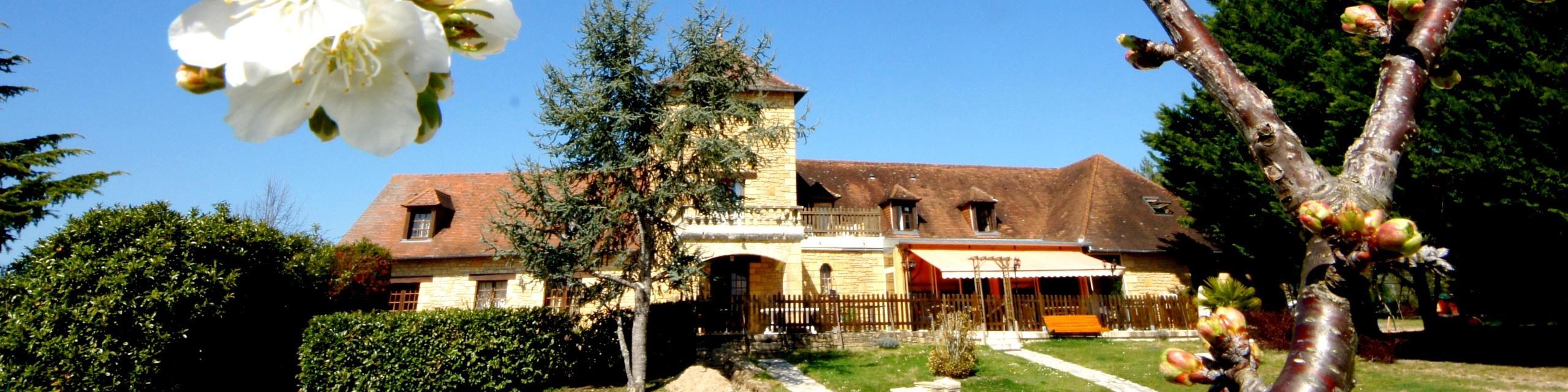 Logis Hotel-Restaurant Les Collines 59 Route Des Cretes Cublac Exteriér fotografie